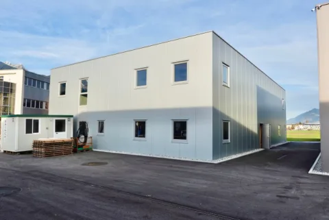 Neubau I Gewerbehalle